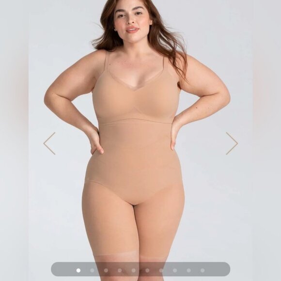 Honeylove 1X SuperPower high compression Sculptwear shorts in Sand - Picture 2 of 9